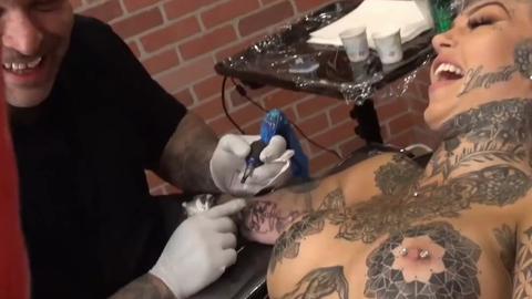 Virtual Tattoo - Chudai 🙈