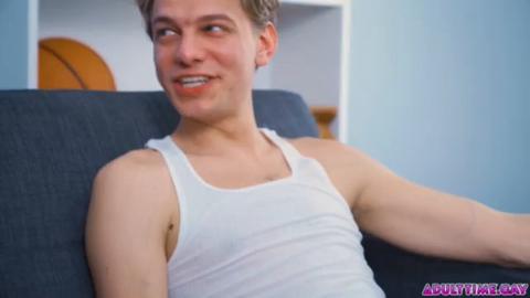 shawn again - I love my friend's cock - gay porn