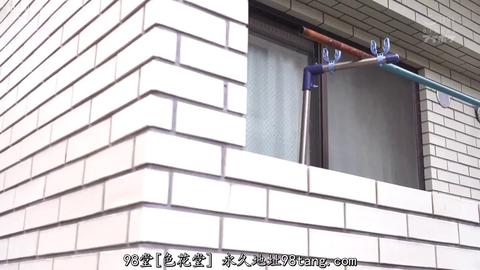 NTR的美好瞬间 - 老公带着爱妻去按摩,隔着——张帘子妻子被按摩师玩弄到潮喷,老公还以为是按摩师的手法太好,让妻子发出了舒服又奇怪的声音,呃~是手法好没有毛病...