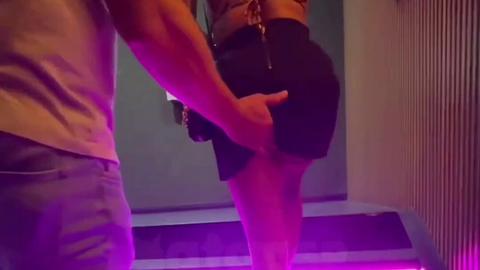 Sex With Leak - والله العظيم اليوم عرفت ان👇  التطبيق الي بهذا الرابط فيه قحاب وديوثين...