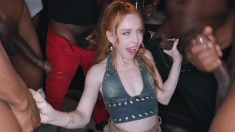 Obedient Snowbunnies - #Obedienttuesday #BBC  #Obedientwednesday #Gangbang What a sexy redhe...