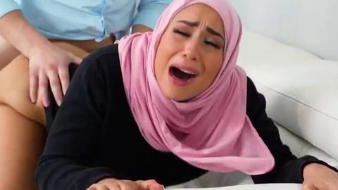 Hdslut - Watta 💦💦 "تبي تجلـ.ـحْ مع بنات تعال وحمل تطبيق ذا👇🏻👇🏻 وشوف البنات الي...